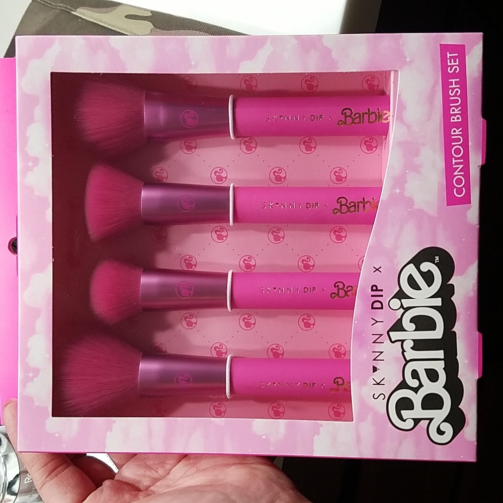 Skinny Dip X Barbie Contour Brush Set